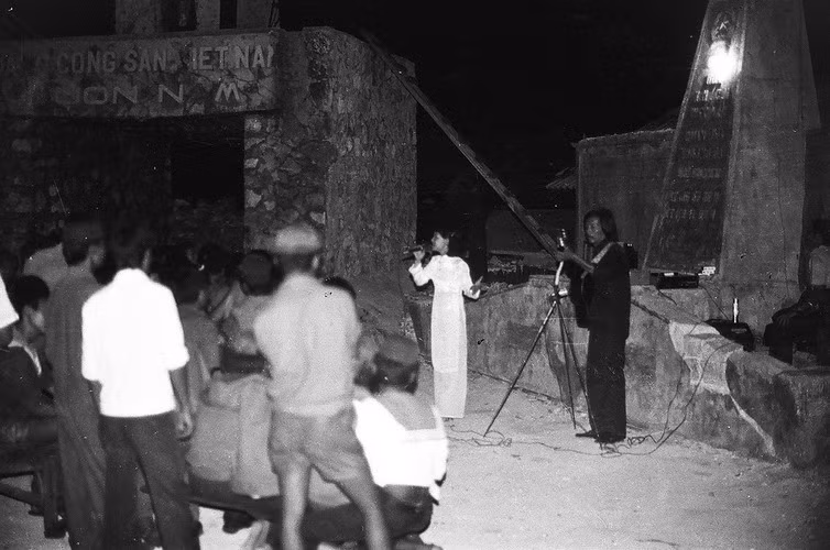 Đối với những bóng hồng của chiến dịch CQ-88 lịch sử, danh hiệu cao quý nhất mà họ nhận được trong sự nghiệp của mình chính là danh hiệu: Ca sĩ của Trường Sa.