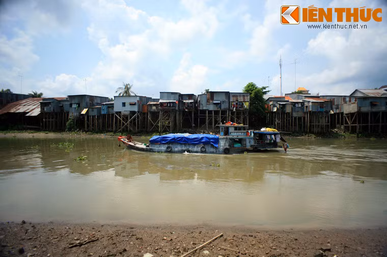 Chuyển đổi theo hệ đo lường ngày nay, kênh Vĩnh Tế có chiều dài là 87km, độ rộng trung bình 30m, độ sâu trung bình khoảng 2,55m. Tuy nhiên, trừ những đoạn sông rạch sẵn có thì phần phải đào mới chỉ là 37km.