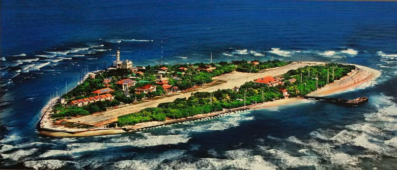 Có thể nói, sân bay Trường Sa là một công trình đặc biệt quan trọng trong việc khẳng định và bảo vệ chủ quyền biển đảo thiêng liêng của Tổ quốc Việt Nam.