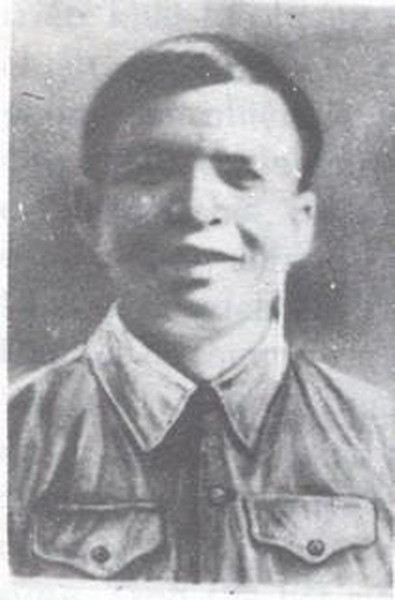 Phan Đình Giót sinh năm 1922, dân tộc kinh, quê ở làng Vịnh Yên, xã Tam Quan, huyện Cẩm Xuyên, tỉnh Hà Tĩnh, nhập ngũ năm 1950. Tham gia nhiều chiến dịch lớn, anh đã nêu cao tinh thần quả cảm, kiên quyết vượt qua mọi khó khăn, hoàn thành xuất sắc nhiệm vụ. Chiều ngày 13/3/1954, anh đã hy sinh oanh liệt khi lấy thân mình lấp lỗ châu mai mở đường cho đơn vị tiến lên tiêu diệt cứ điểm Him Lam, giành toàn thắng cho trận đánh mở màn Chiến dịch lịch sử Điện Biên Phủ.