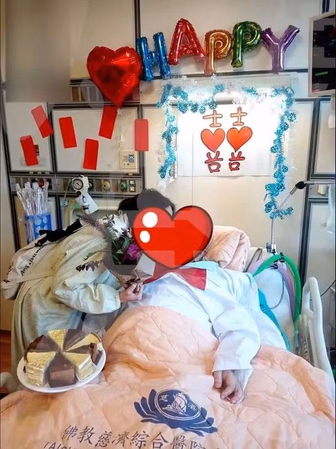 Nguoi vo kem 39 tuoi cua nhac si U70: 'Yeu chong khong vi tien'-Hinh-2