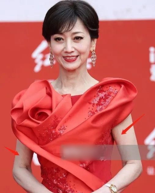 Sao nu bi boc tran nhan sac chua qua chinh sua-Hinh-7