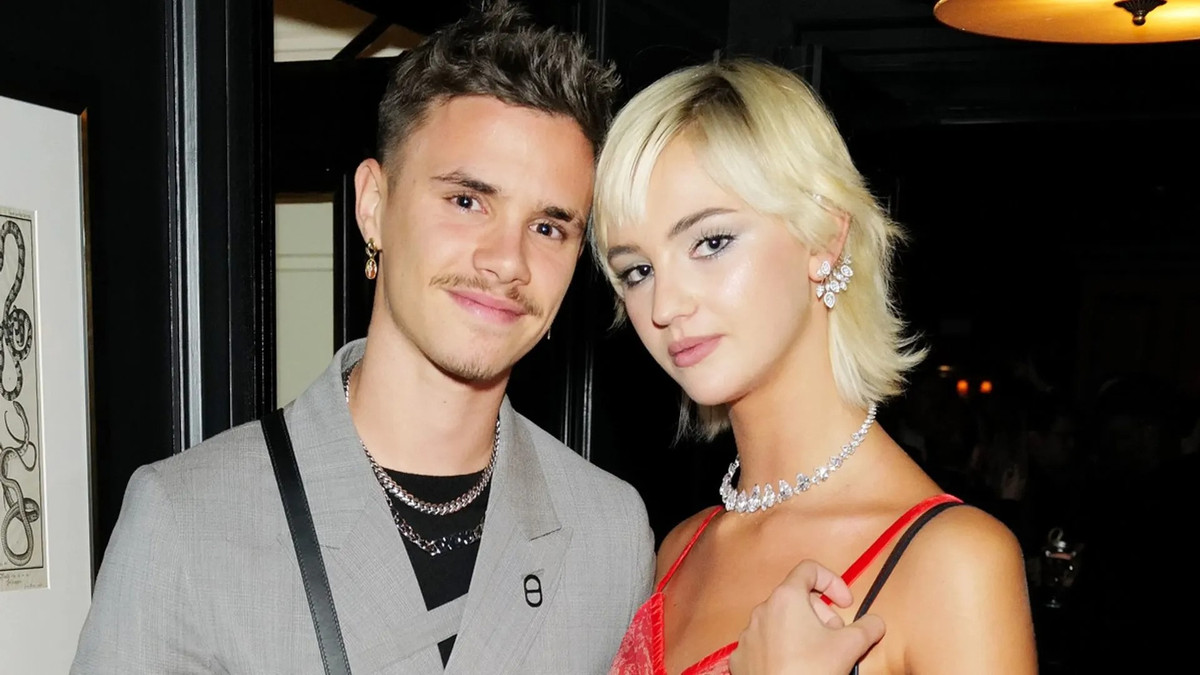 Romeo Beckham duoc don thoi dinh hon ban gai nguoi mau-Hinh-3