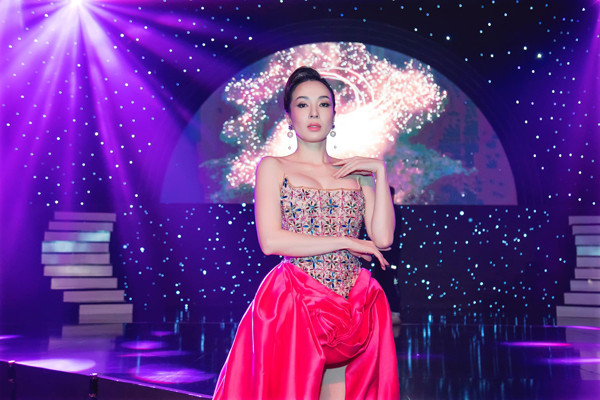 Em dau Hoa hau Ha Kieu Anh: Xinh dep tai sac ven tron-Hinh-4