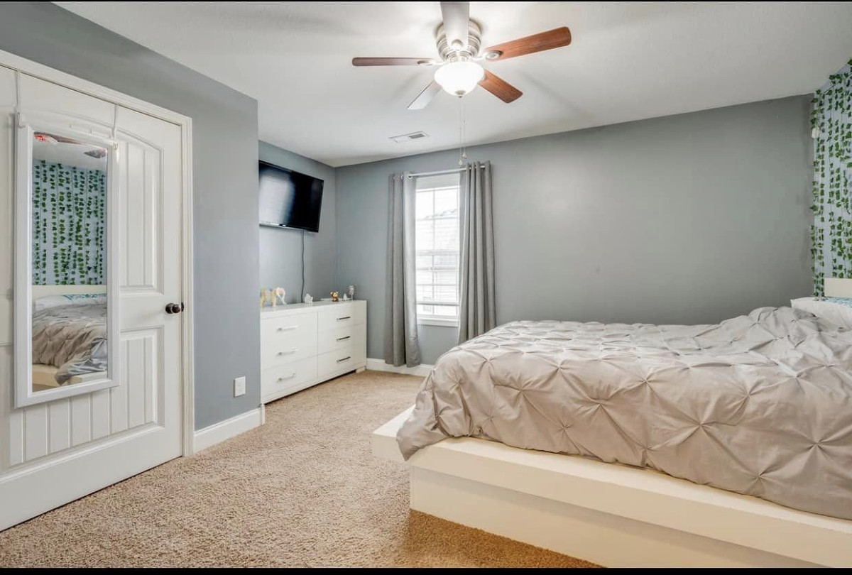 Ngôi nhà nhiều nắng với bể bơi xanh mát của người Việt trên đất Mỹ - Hình 7 Ngoi nha nhieu nang voi be boi xanh mat cua nguoi Viet tren dat My-Hinh-7