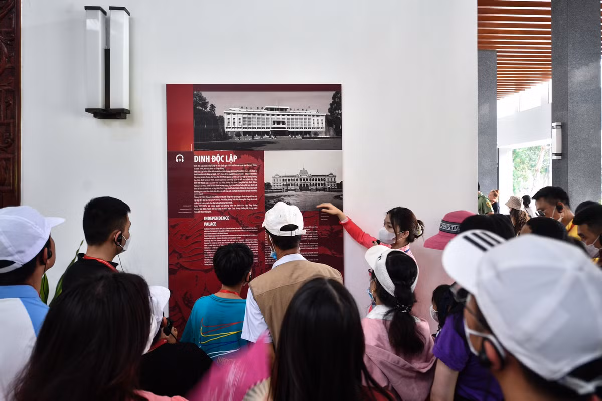 Hang dai nguoi xep hang, cho vao Dinh Doc lap sang 30/4-Hinh-6