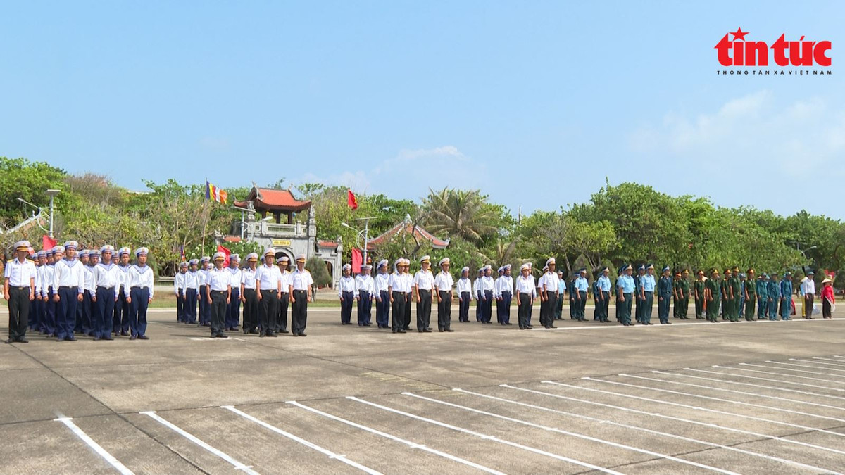 Thieng lieng le chao co To quoc tai Truong Sa-Hinh-2