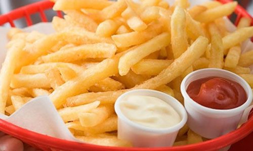 Ăn nhiều khoai tây chiên ảnh hưởng nghiêm trọng đến khả năng ghi nhớ, học tập trẻ vị thành niên. Ảnh minh họa.