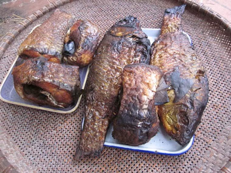 Món ăn từ lâu là niềm tự hào của người dân Phương Định, Trực Ninh, Nam Định. Cá không kén mùa nhưng chủ yếu được chế biến và thưởng thức trong những ngày tết cổ truyền.