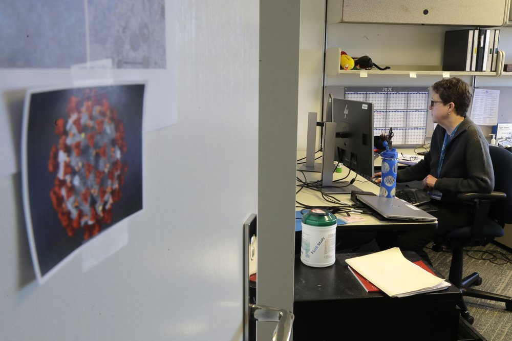 "Chúng tôi không biết liệu loại vaccine này có tạo ra được phản ứng miễn dịch hay không, cũng như có an toàn hay không. Đó là lý do chúng tôi thử nghiệm", Lisa Jackson, trưởng nhóm thử nghiệm vaccine tại Kaiser Permanente, nói.