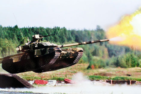 T-90S vừa bay vừa bắn.