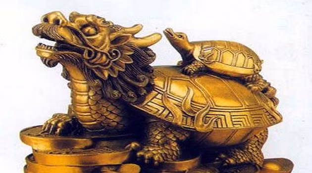  Đồ phong thủy không biết của ai. Theo quan niệm tâm linh, mỗi một món đồ phong thủy đều có ý nghĩa linh thiêng của nó. Chúng đều có chứa linh khí chủ nhân của mình, vì vậy nếu bạn nhặt được những món đồ phong thủy không rõ nguồn gốc không biết chủ nhân nó là người như thế nào thì không nên sử dụng. Bởi không may chúng mang nguồn khí xấu sẽ ảnh hưởng tới sức khỏe, cũng như tài lộc của bạn.