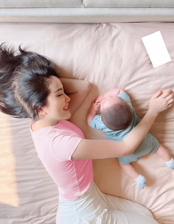 Bao Thy lan dau noi ve cam xuc khi biet minh mang bau