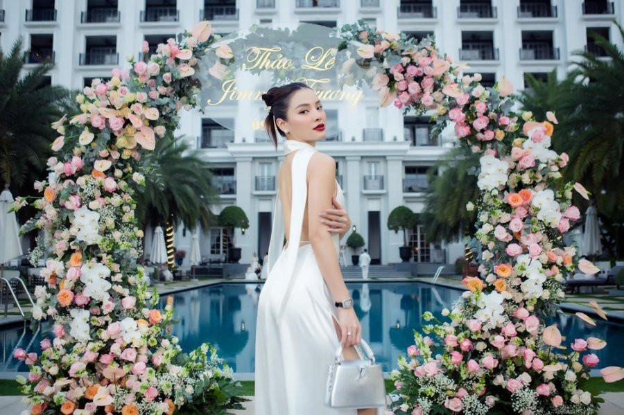 So ke gu thoi trang cua 3 my nhan Viet chuan bi len xe hoa-Hinh-10