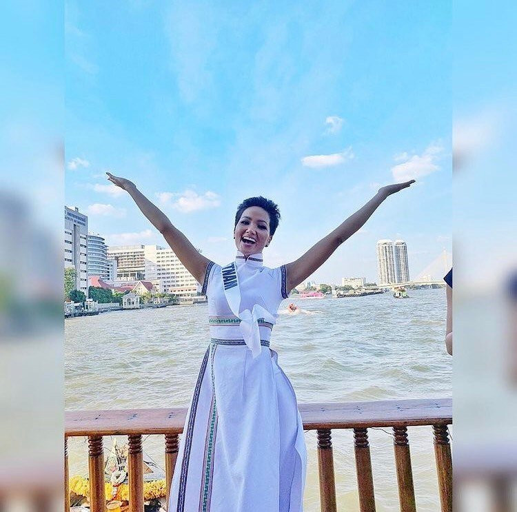 Mỹ nhân Việt và váy thổ cẩm: HHen Niê đẹp xuất sắc - Hình 7 My nhan Viet va vay tho cam: HHen Nie dep xuat sac-Hinh-7