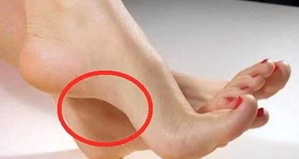 Nhin tuong ban chan biet ngay ai giau sang, ai ngheo kho