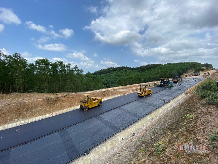 Cao toc Bac Nam dung truoc nguy co cham tien do vi thi cong cam chung-Hinh-5