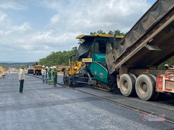 Cao toc Bac Nam dung truoc nguy co cham tien do vi thi cong cam chung-Hinh-7