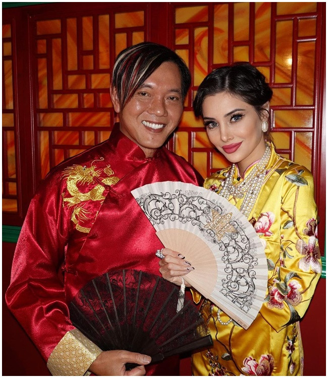 Cặp đôi thường xuyên đăng tải những hình ảnh giàu sang cùng giây phút tình tứ bên nhau trên mạng xã hội.