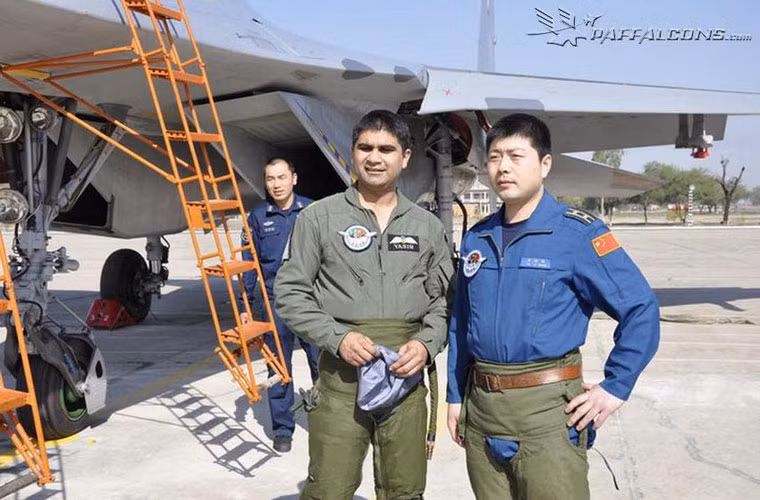 Các hình ảnh này được lấy một trang mạng về Không quân Pakistan (PAF).