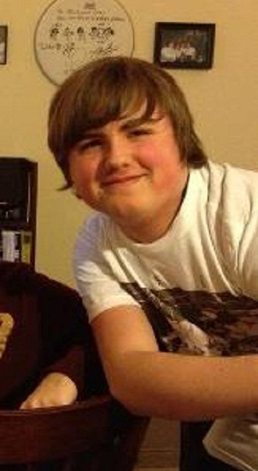 Cam dong buc thu me gui con trai dong tinh-Hinh-4