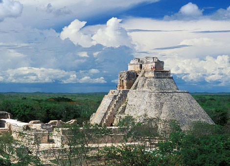 He lo ly do thanh pho Uxmal cua nguoi Maya bien mat bi an