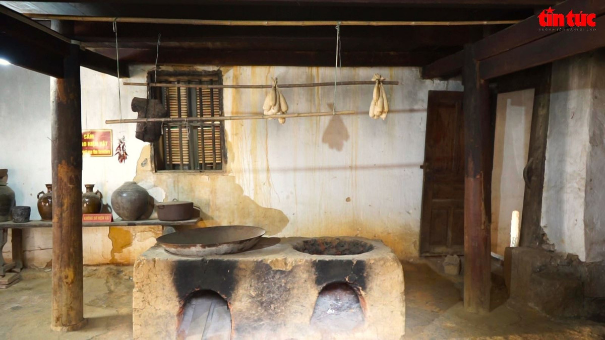 Ve dep tram mac noi dinh thu ho Vuong thu hut du khach-Hinh-12