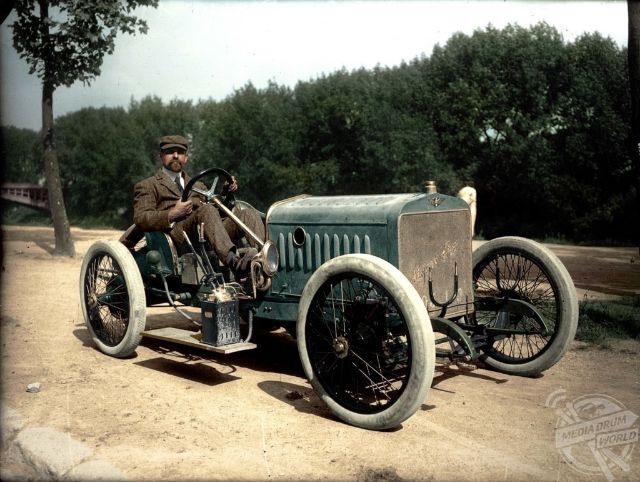 Tay đua Hispano Suiza tại giải đua European Grand Prix 1912 tổ chức tại Dieppe, miền Bắc nước Pháp. Ảnh: Mario Unger.