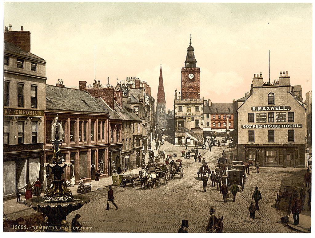 Dãy phố trung tâm ở thị trấn Dumfries, Scotland cuối thế kỷ 19. Ảnh: Photoglob Zürich AG.
