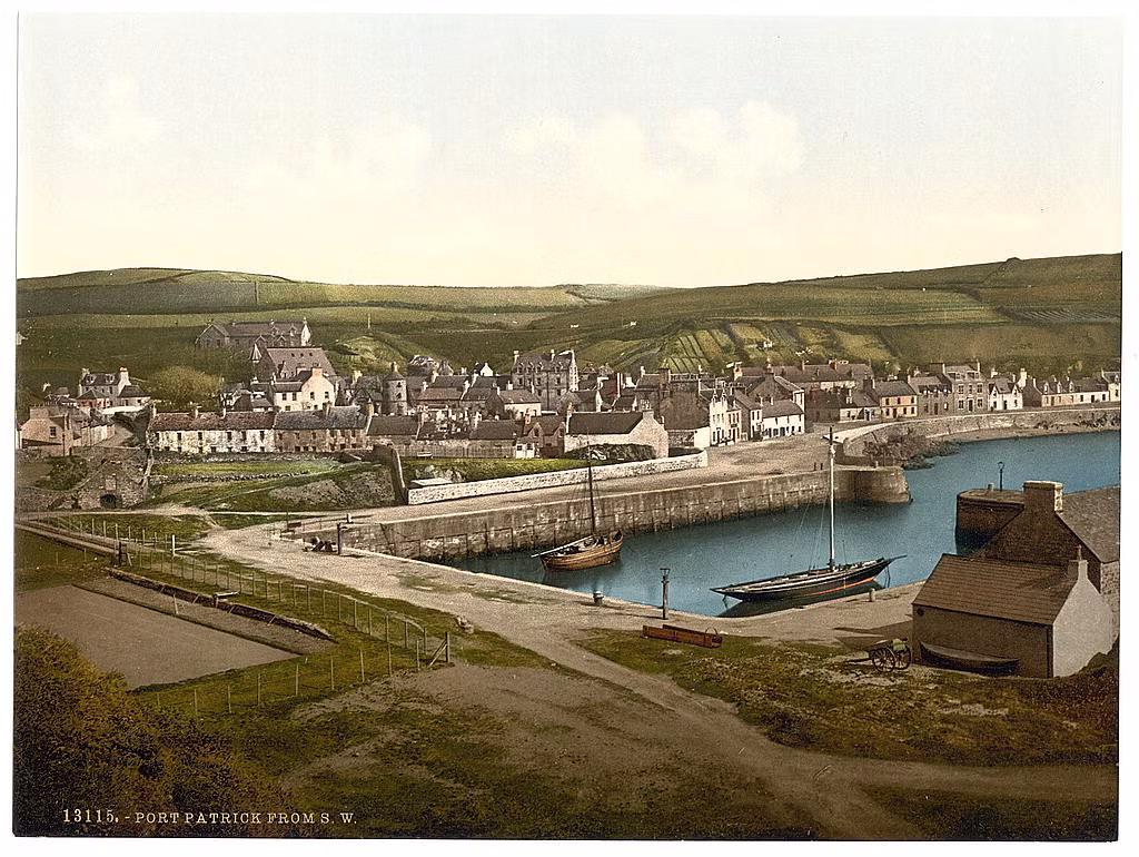 Khung cảnh ở làng Port Patrick. Ảnh: Photoglob Zürich AG.