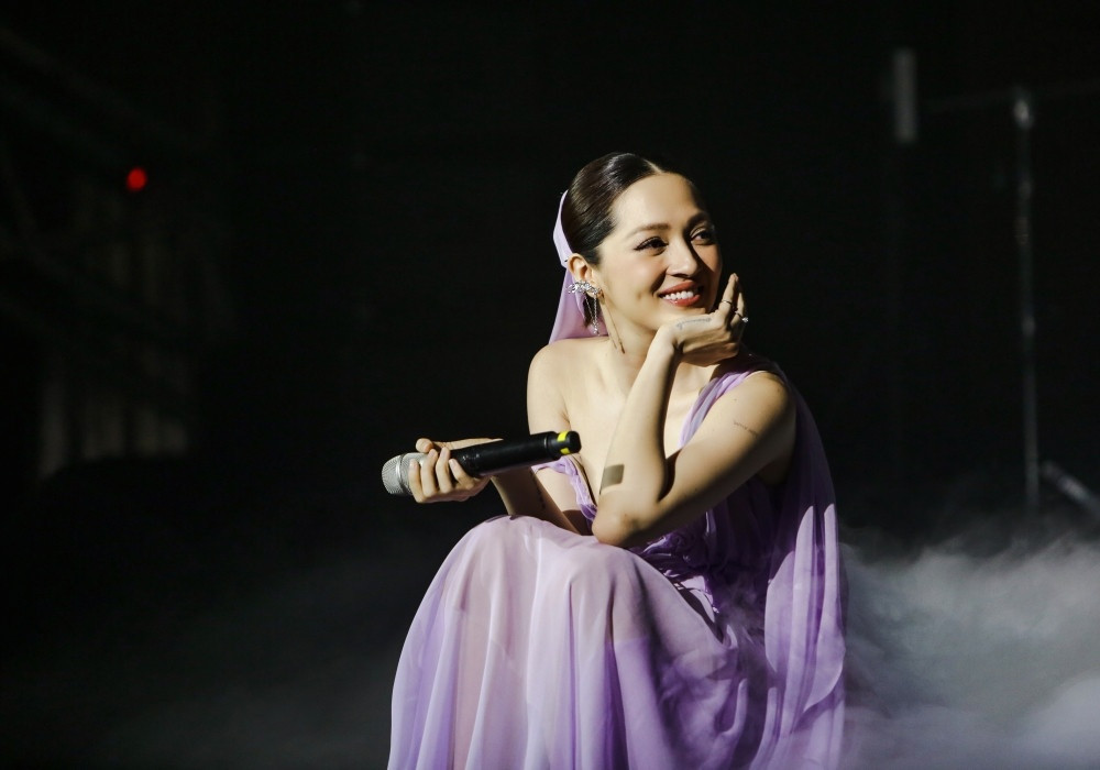 Bao Anh len tieng ve tin lay chong dai gia, bi mat sinh con-Hinh-3