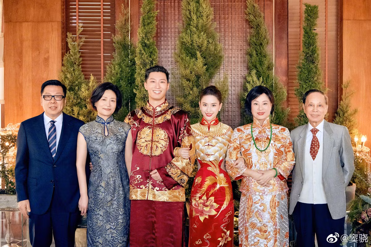 Năm 10 tuổi, Đậu Kiêu theo cha mẹ sang Canada sinh sống. Năm 2008, anh trở lại Trung Quốc vào học tại Học viện Điện ảnh Bắc Kinh. Đậu Kiêu là nghệ sĩ hiếm có không vướng scandal, diễn xuất tốt, song, nam diễn viên không mải mê với việc đóng phim mà cân bằng giữa sự nghiệp và các sở thích cá nhân.