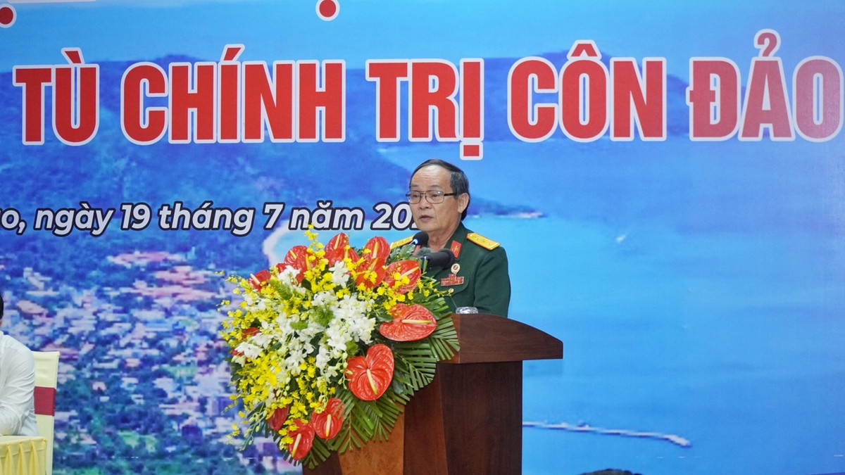 Đồng thời mong muốn các cơ quan chức năng tiếp tục quan tâm bảo vệ, phát huy giá trị lịch sử và truyền thống của Côn Đảo anh hùng, xây dựng huyện Côn Đảo ngày càng phát triển.