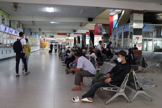 Vé xe Tết bắt đầu nóng Ve xe Tet bat dau nong