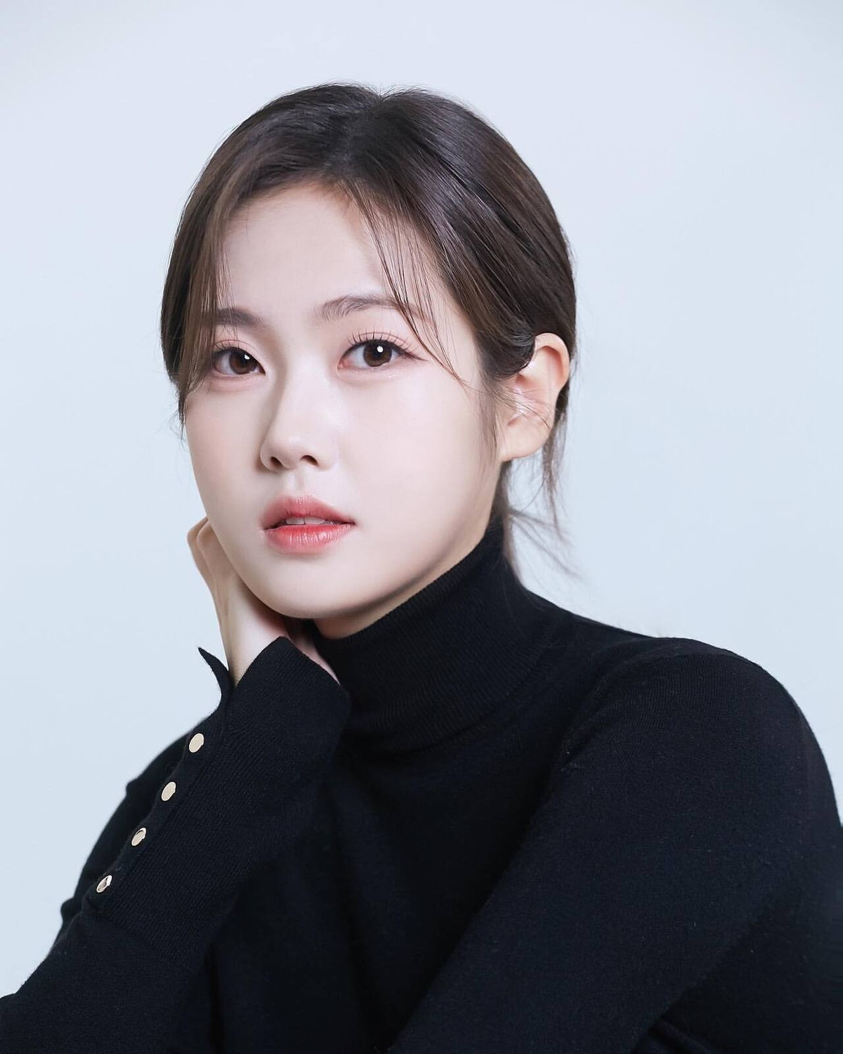 Lee Yeon Je không qua khỏi sau khi tiến hành ca phẫu thuật để điều trị một căn bệnh mãn tính.