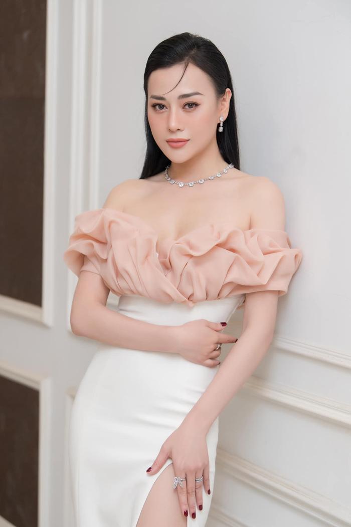 Phuong Oanh bat khoc vi gia dinh bi nguyen rua-Hinh-2