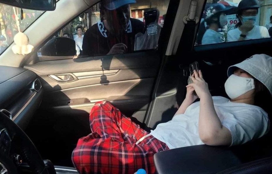 Hai Phong: Co gai tre vuot den do, co thu trong xe 2 gio-Hinh-3