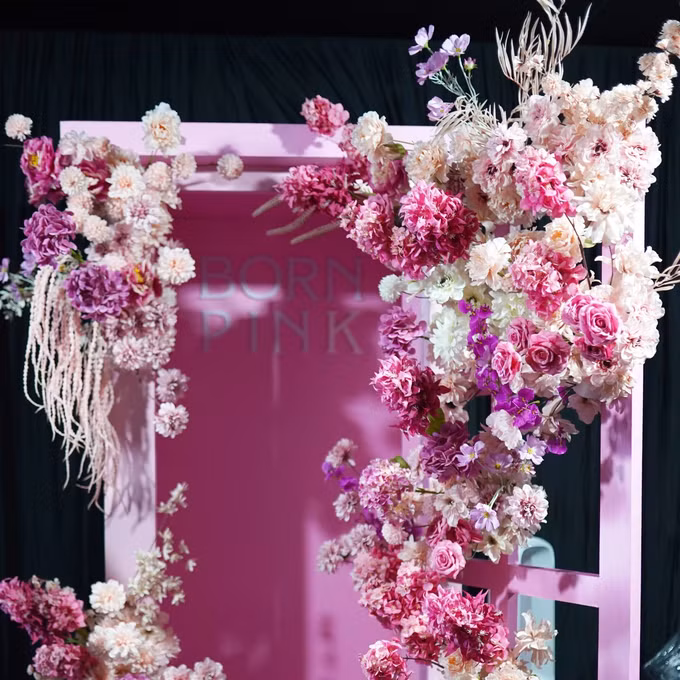 Phong cho sang chanh phu day hoa cua Blackpink tai san My Dinh-Hinh-5