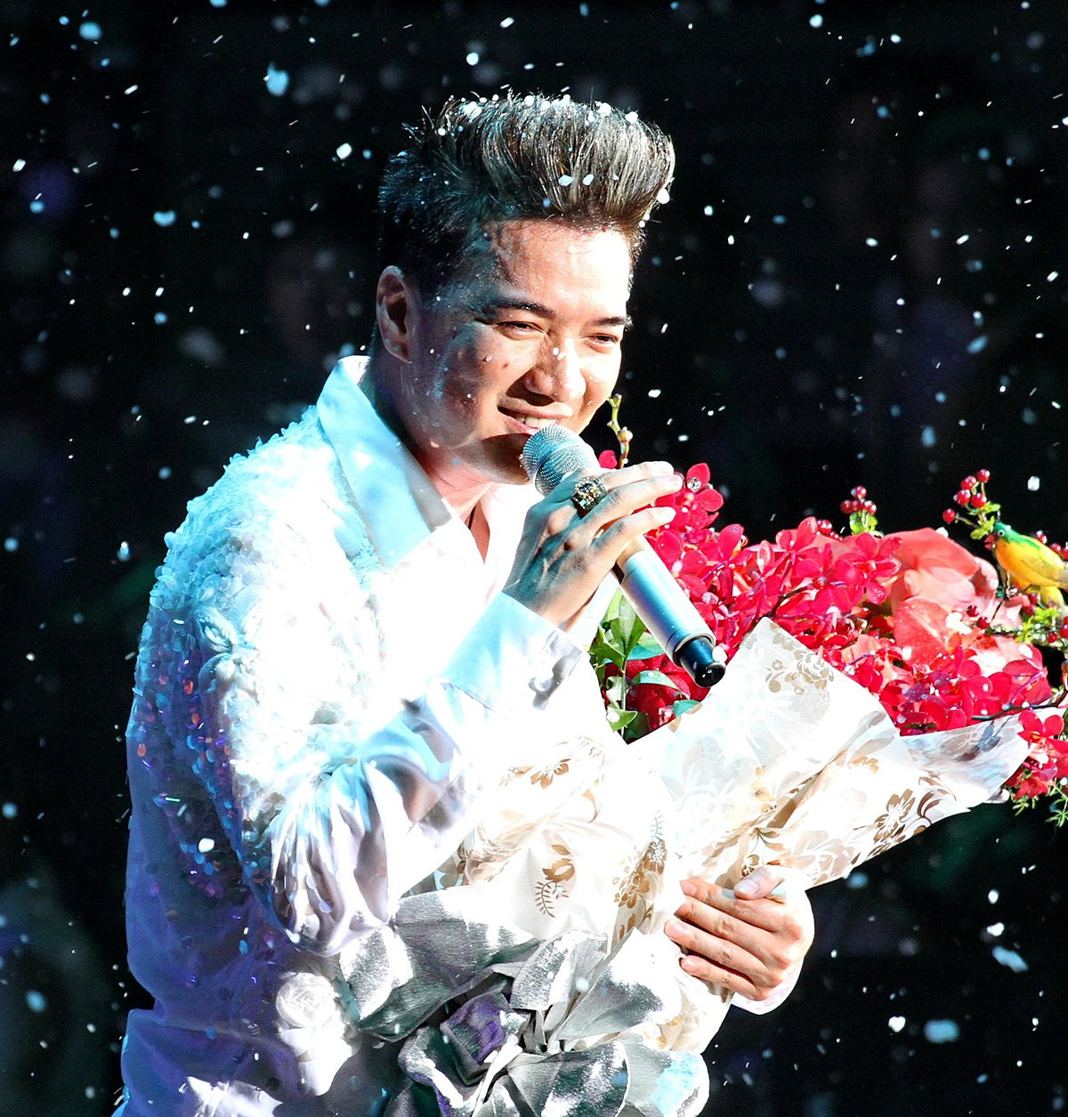 Mr Dam noi gi thong tin doi ba Phuong Hang boi thuong 43 ty?-Hinh-2