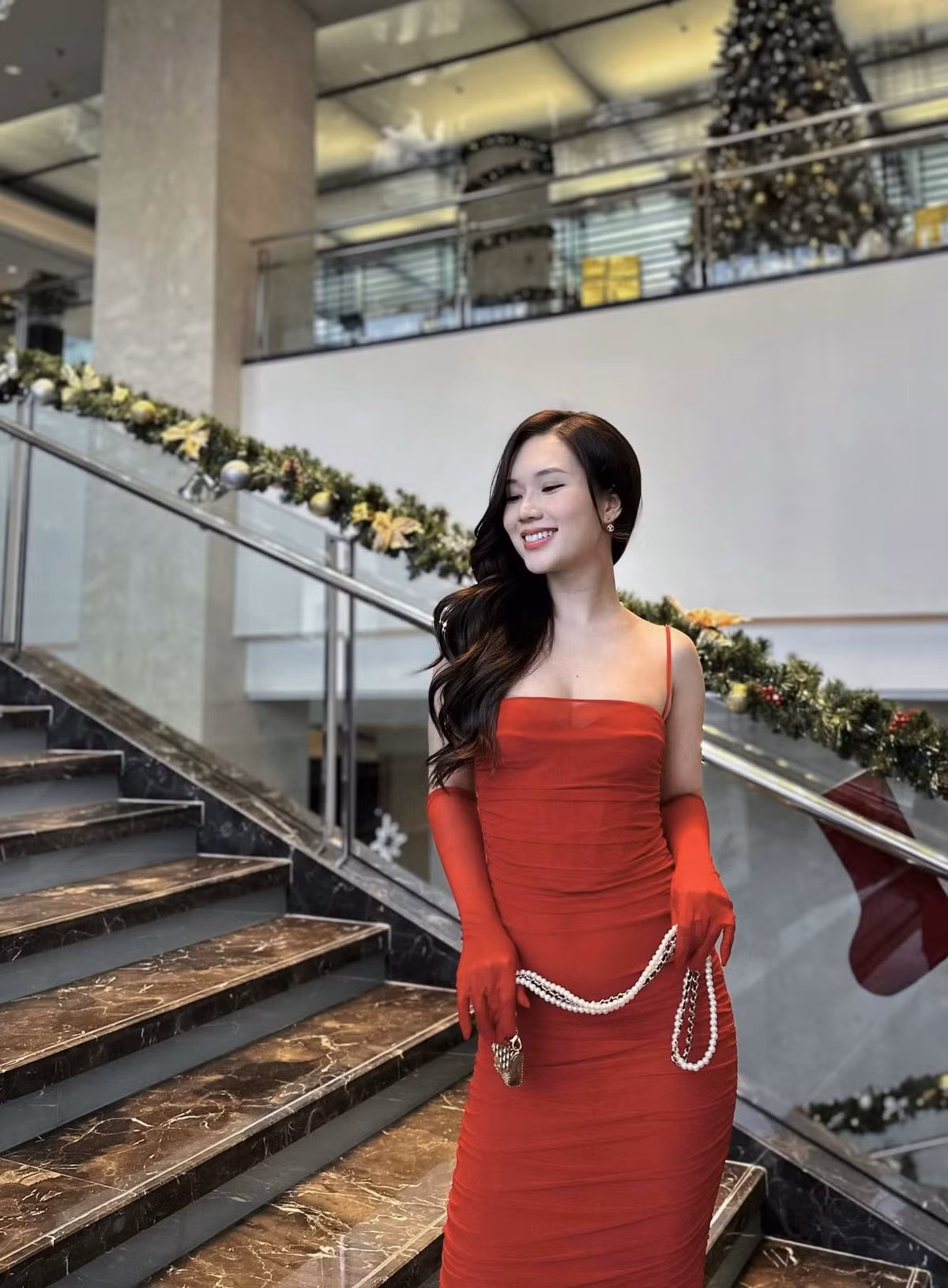 Dam Thu Trang tuoi tan ben Cuong Do La, Diep Lam Anh xinh dep-Hinh-3