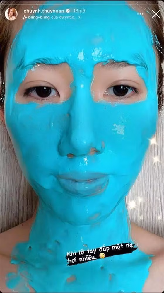 Thúy Ngân với pha đắp mặt nạ đủ khiến người xem... hết hồn.