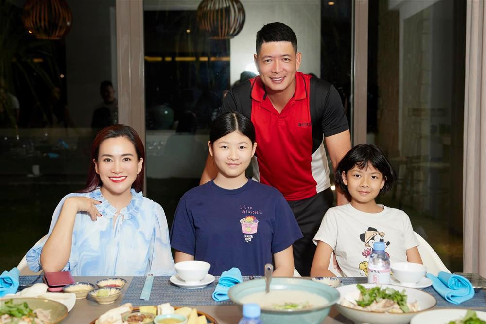 Nhiều mỹ nhân showbiz từng trầm trồ trước ngoại hình An Như, dí dỏm dự đoán sẽ là "siêu mẫu tương lai", "hoa hậu tương lai", "Thanh Hằng thứ hai"...