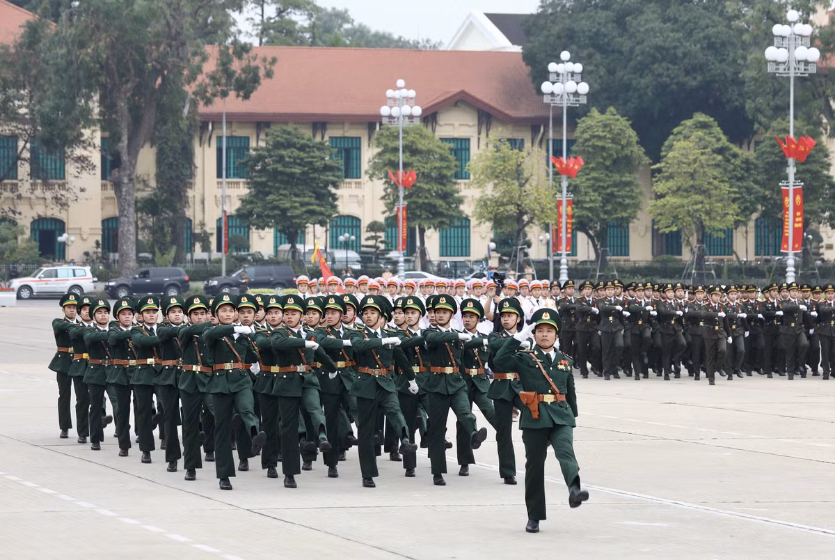 Sáng 6/1, trên Quảng trường Ba Đình, Bộ Tư lệnh Cảnh vệ (Bộ Công an) tổ chức khai mạc Hội thao truyền thống lực lượng Cảnh vệ Công an nhân dân lần thứ 34.
