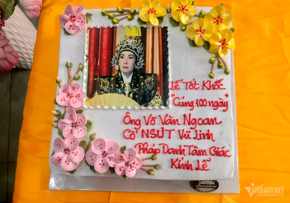 NSƯT Vũ Linh qua đời ngày 5/3 tại nhà riêng sau thời gian chống chọi bệnh ung thư, thọ 66 tuổi. Ông mất không để lại di chúc, dẫn đến tranh chấp liên quan đến tài sản thừa kế từ những người thân.