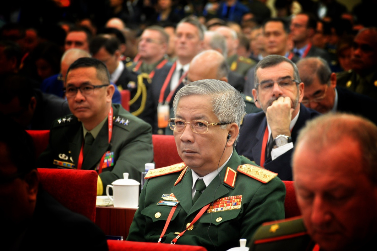 Về hưu từ năm 2021, Thượng tướng Nguyễn Chí Vịnh, nguyên Thứ trưởng Bộ Quốc phòng, đã để lại nhiều thành quả trong suốt quá trình phục vụ quân đội và đất nước. Ông cũng được công chúng yêu mến vì phong cách cương trực và không ngại nói thẳng về những vấn đề quân sự, ngoại giao phức tạp.