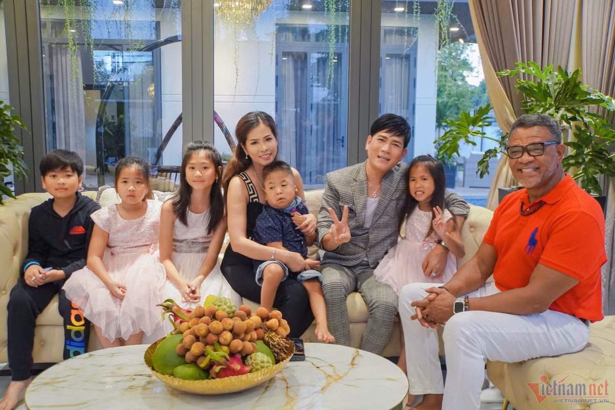 Quach Thanh Danh chi 2 ty dua con bi benh tim ve Viet Nam