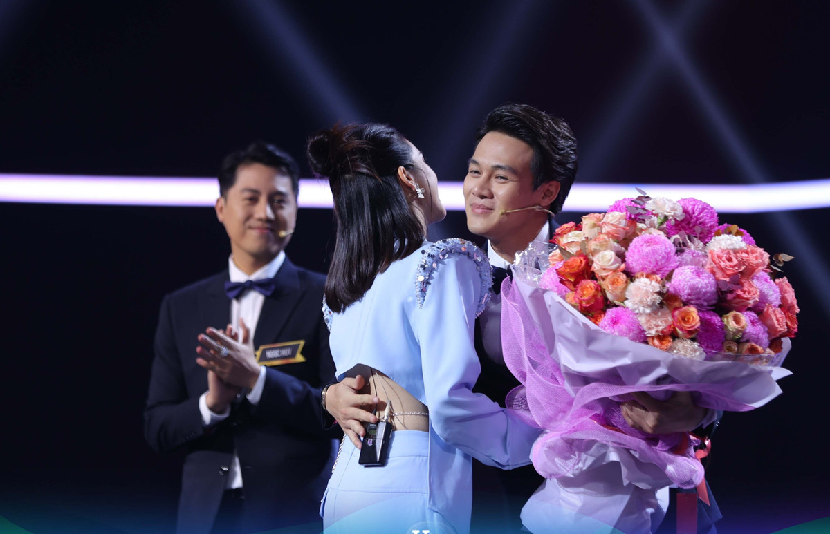 Nguoi hen ho Quynh Luong len tieng ve tin don te bac voi vo cu