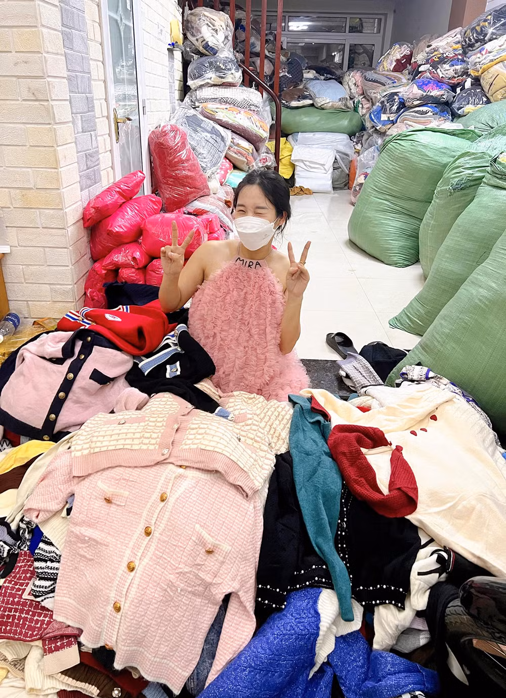 Thuy Dung - 9x tu bo cong viec van phong de kinh doanh online-Hinh-3