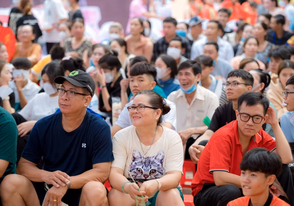 Đại diện Hội Người cao tuổi ở huyện Lấp Vò (Đồng Tháp) nói: “Gia đình tôi nhiều đời làm nghề chiếu nên khi xem phim, tôi cảm thấy rất xúc động. Nhờ có Lý Hải và bộ phim, hình ảnh làng nghề chiếu Định Yên không chỉ được khán giả cả nước biết đến mà còn vượt ra khỏi biên giới đến nhiều quốc gia khác".