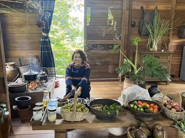 Siu Black khoe voc dang thon gon sau thoi gian o an-Hinh-2